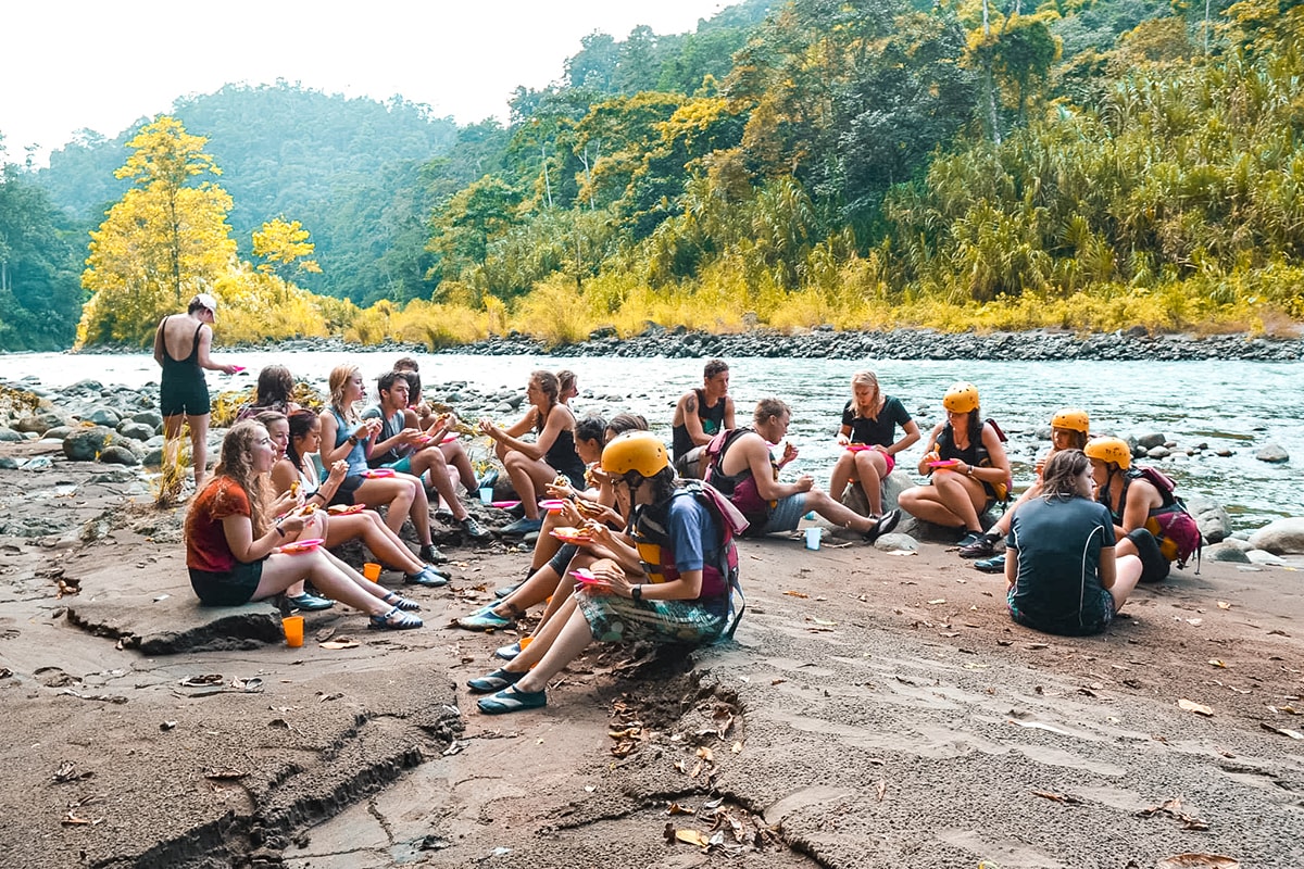 White Water Rafting The Rio Pacuare, Costa Rica | Backpack Costa Rica | Adventure Travel | Adrenaline junkie | Beautiful photography | Travel Costa Rica | ISV | Jungle Stay | Ultimate Costa Rica Adventure | What to do in Costa Rica | female traveler | solo backpacking | Backpackers Wanderlust |