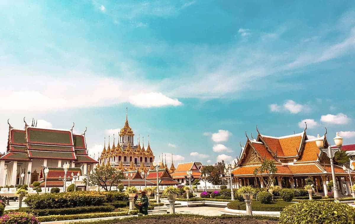 the grand palace while backpacking bangkok