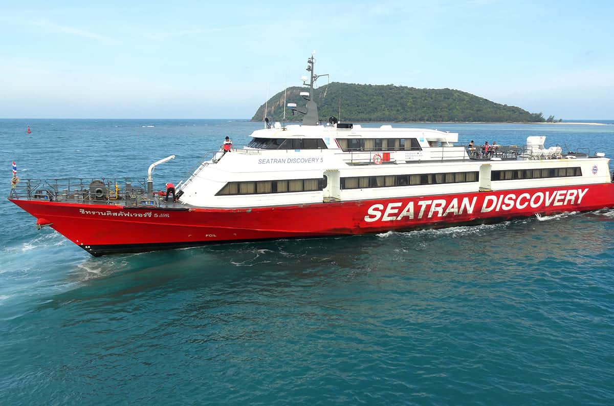 Koh Phangan To Koh Tao: The Cheapest & Fastest Way To Travel 13 seatran discovering ferry