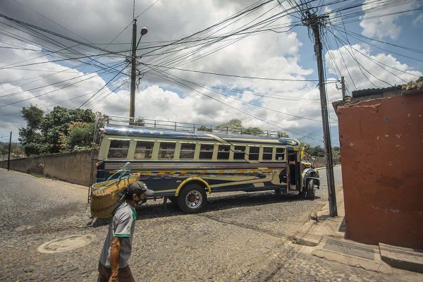 taking the chicken bus from antigua to el paredon