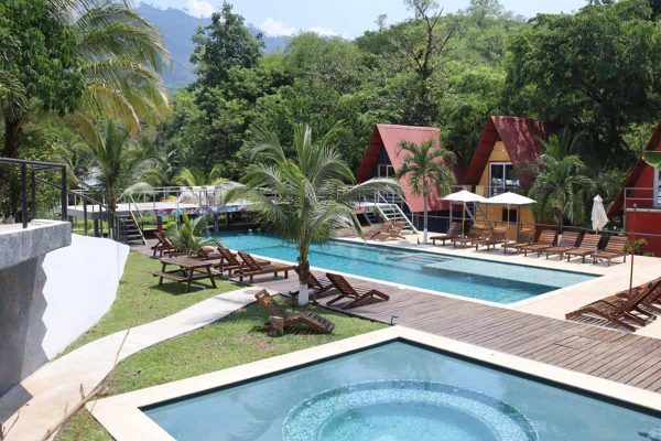 hanging poolside at greengos one of the best hostels in semuc champey