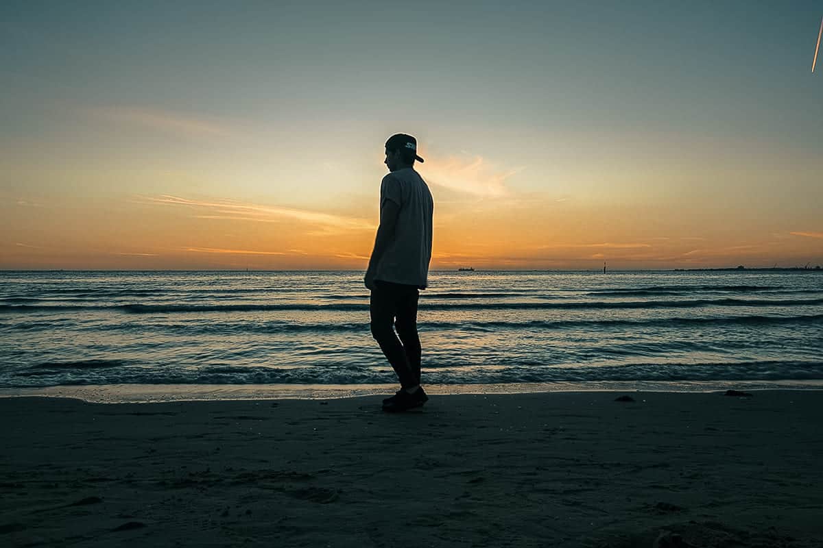 16 Best Things To Do In St Kilda, Melbourne For The Ultimate Time 16 a quiet morning on st kilda beach during sunrise
