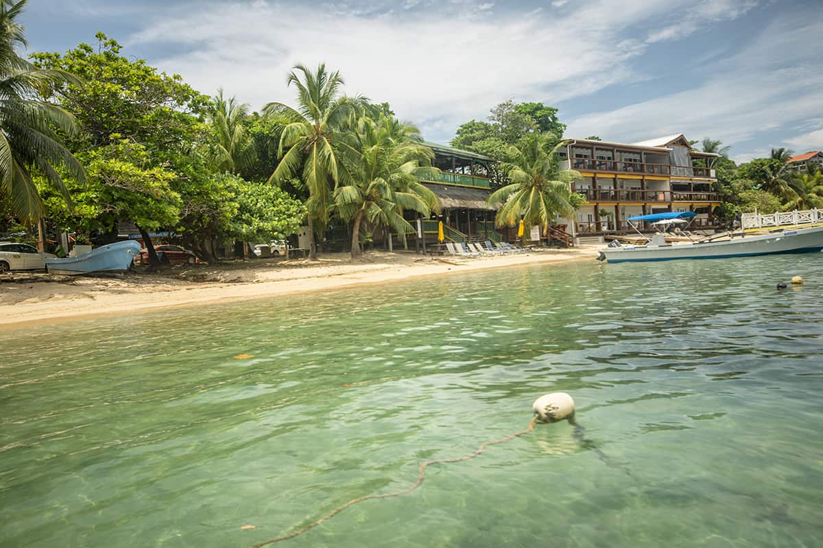 looking back at the shoreline in half moon bay in roatan