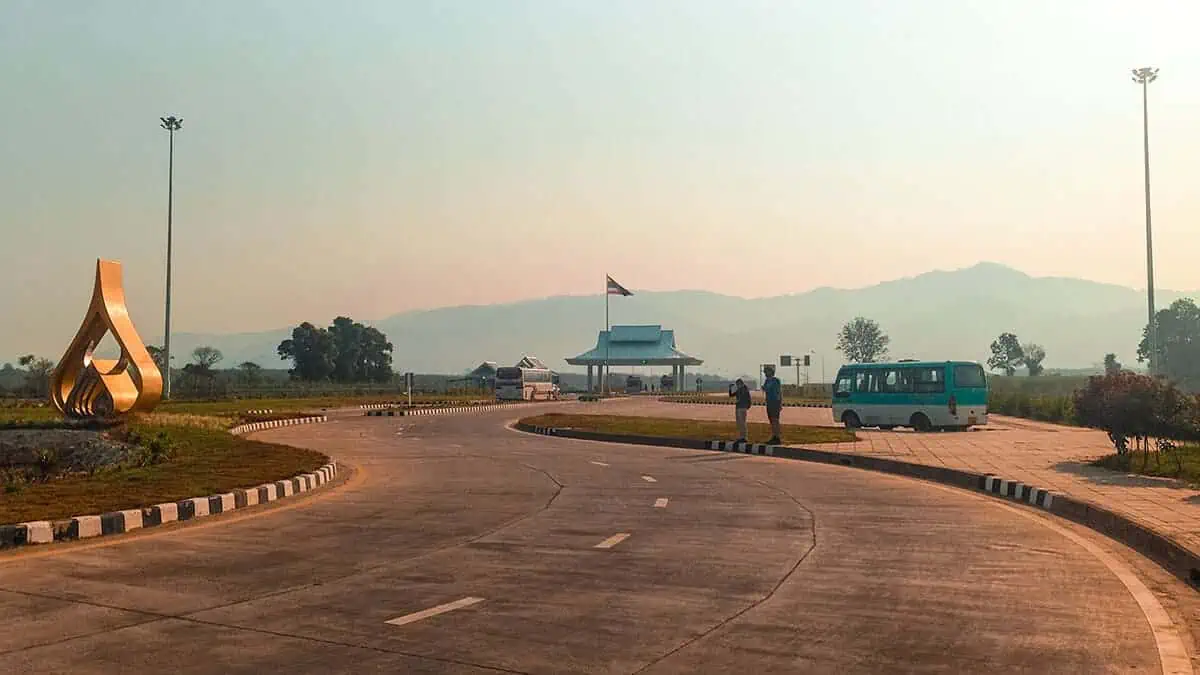 Chiang Khong To Huay Xai: Border Crossing Tips (2026) 34 driving to the thailand border in chiang khong