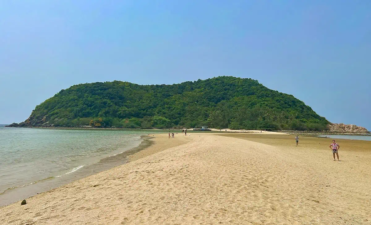 Best Beaches In Koh Phangan: 12 Must-Visit Beaches 47 the sand bank leading the way to koh ma from koh phangan