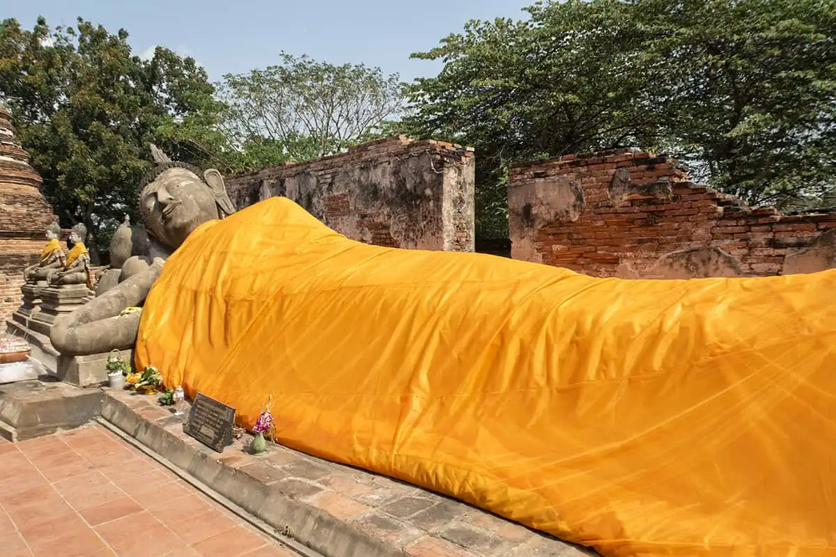 Ayutthaya Day Trip From Bangkok: BEST Guide (2026) 59 Wat Phutthai Sawan reclining Buddha