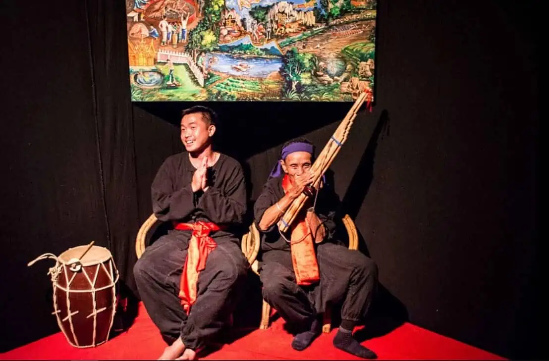garavek storytelling show in luang prabang
