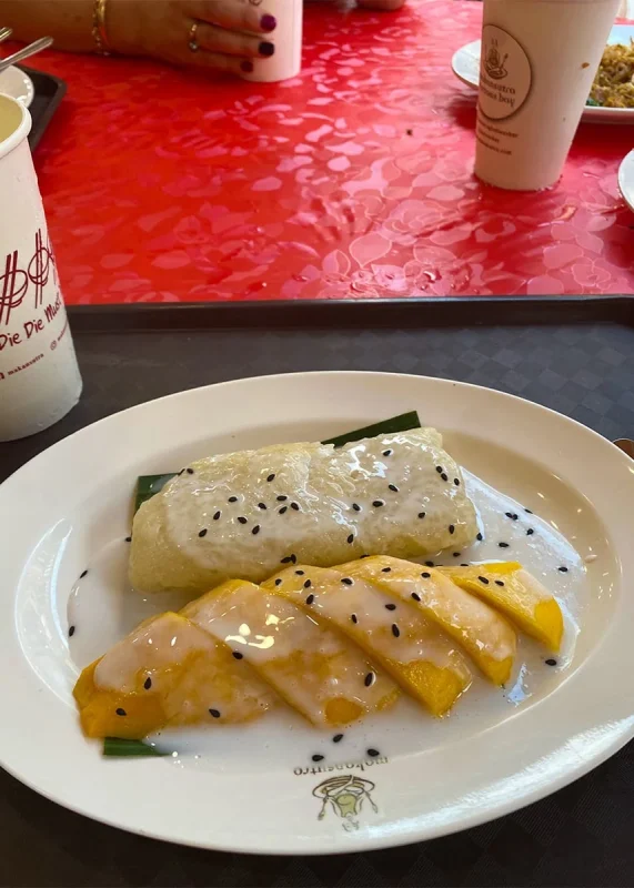 The Perfect 3 Days In Singapore Itinerary For First-Time Visitors 37 Mango sticky rice from a Thai Stall at Glutton Bay Singapore